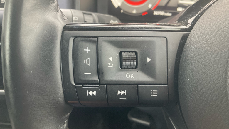 Nissan Qashqai 1.3 DiG-T MH Tekna 5dr Petrol Hatchback